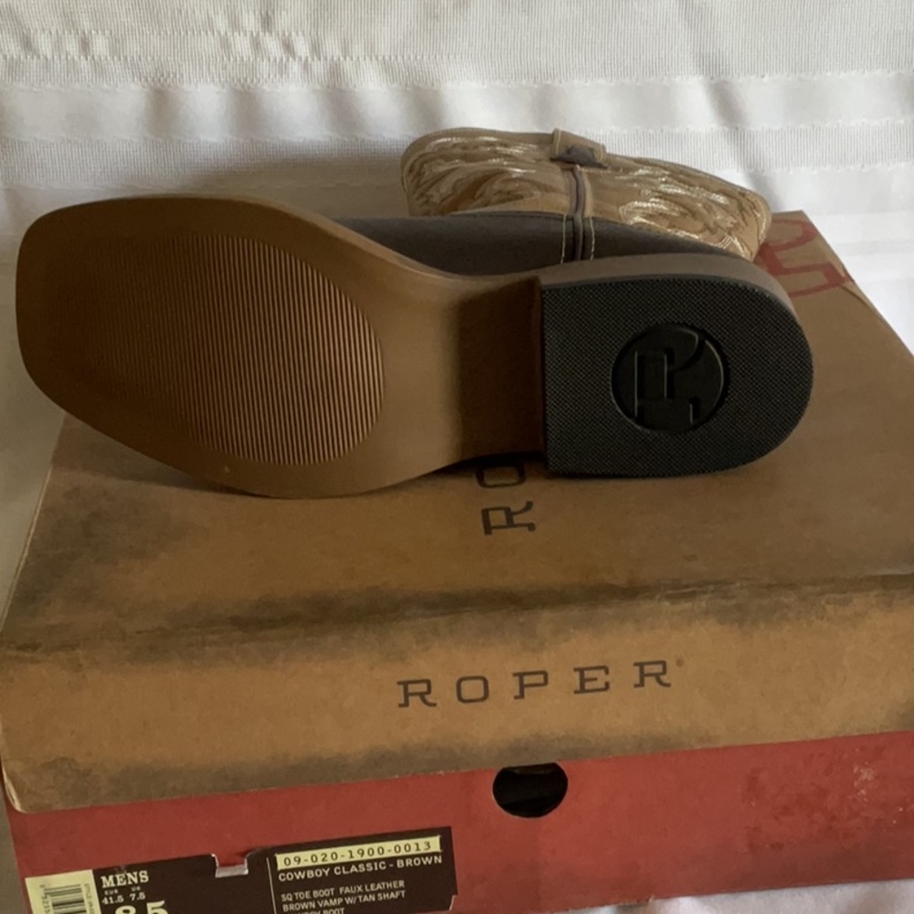 Roper faux leather Brown and Tan Cowboy Boots - Picture 5 of 6